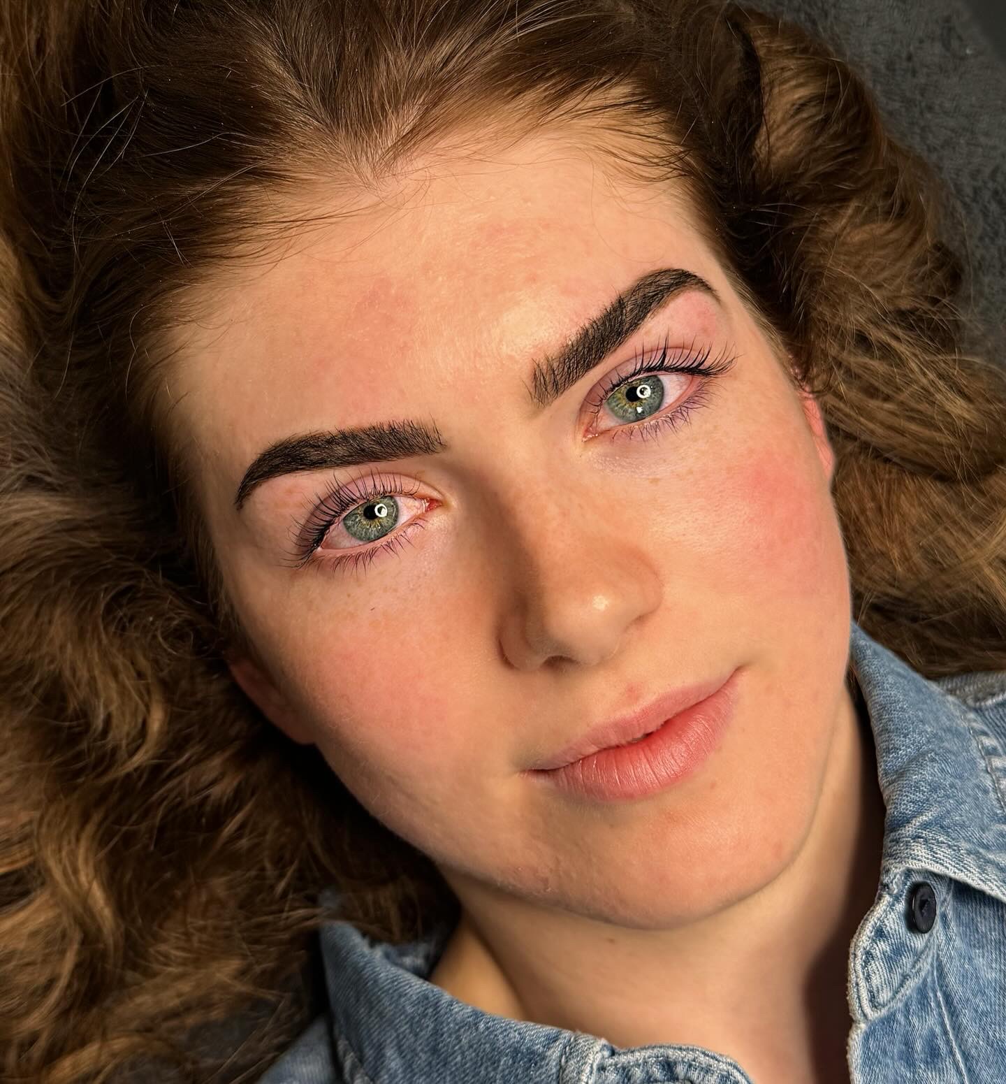 Na behandeling bij Sparklezz Beauty